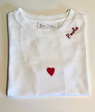 Carica l&#39;immagine nel visualizzatore di Gallery, T-shirt con cuore e nome
